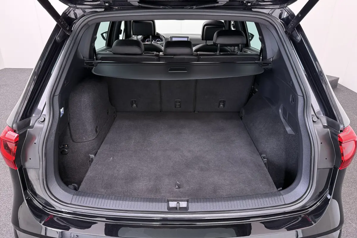 1.4 TSI PHEV FR-Sport Pano-dak Leder Elek.Trekhaak Dodehoek Camera