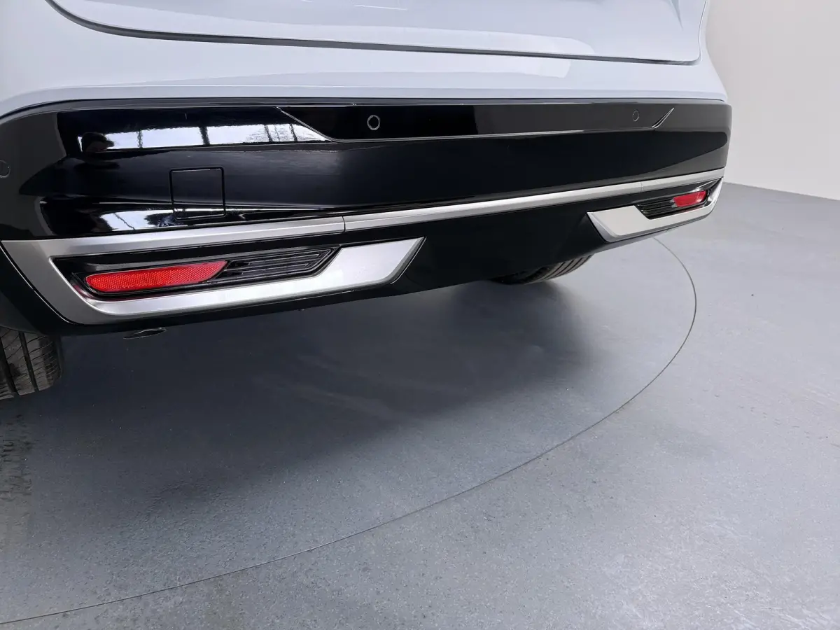 1.3 MHEV Xtronic Tekna Plus Pro-Pilot | Google | 1800kg Geremd