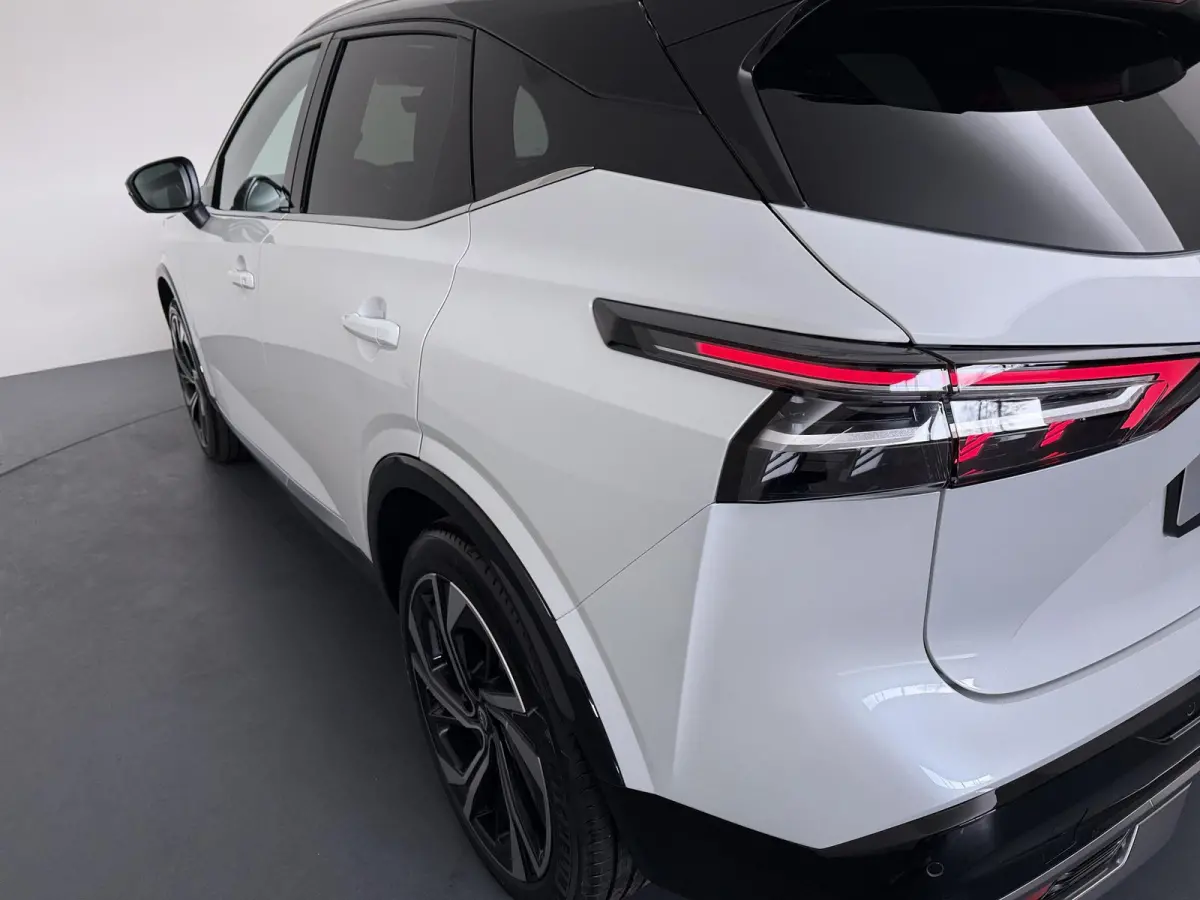 1.3 MHEV Xtronic Tekna Plus Pro-Pilot | Google | 1800kg Geremd