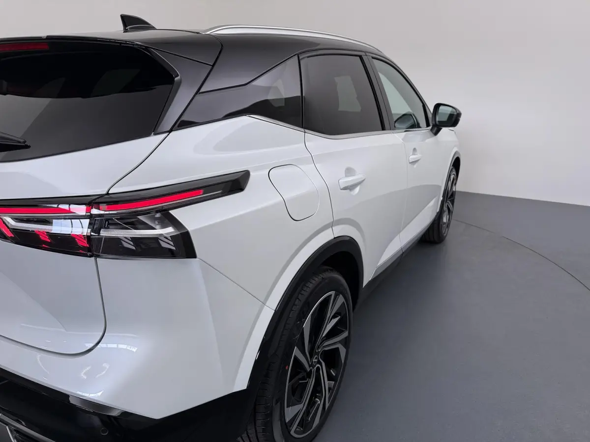 1.3 MHEV Xtronic Tekna Plus Pro-Pilot | Google | 1800kg Geremd