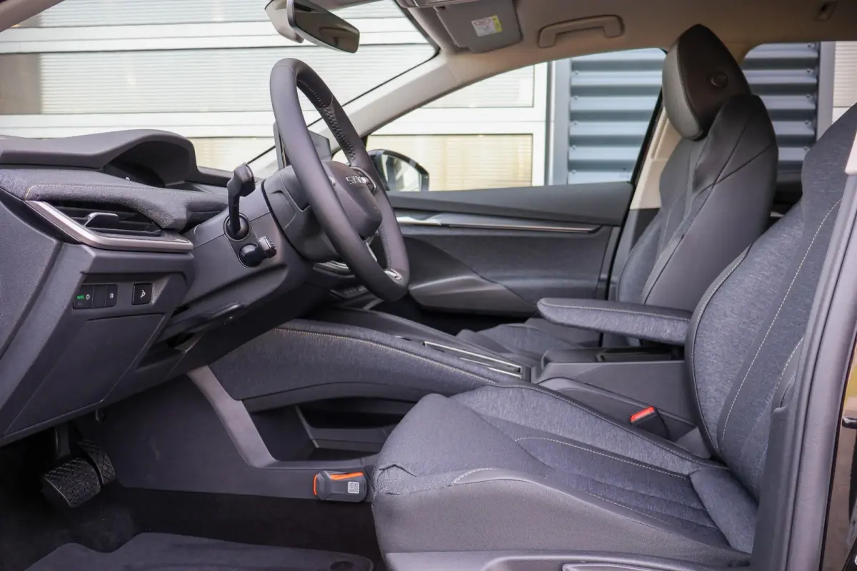 60 204pk Business Edition Tour | 20" Velgen | Trekhaak Wegklapbaar