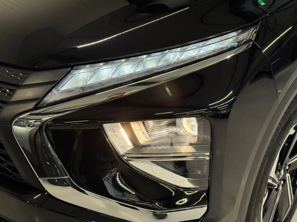 2.4 PHEV Camera/Apple/Android