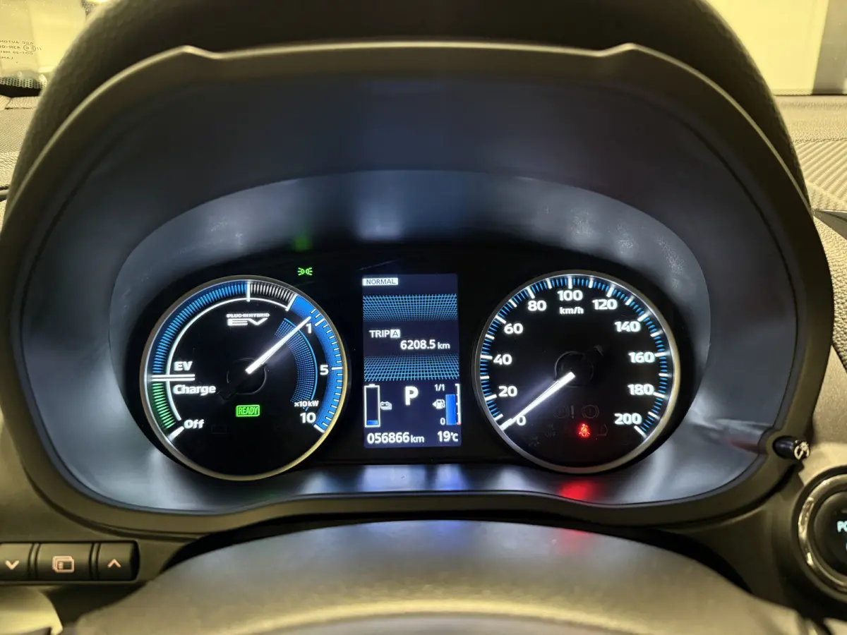 2.4 PHEV Camera/Apple/Android