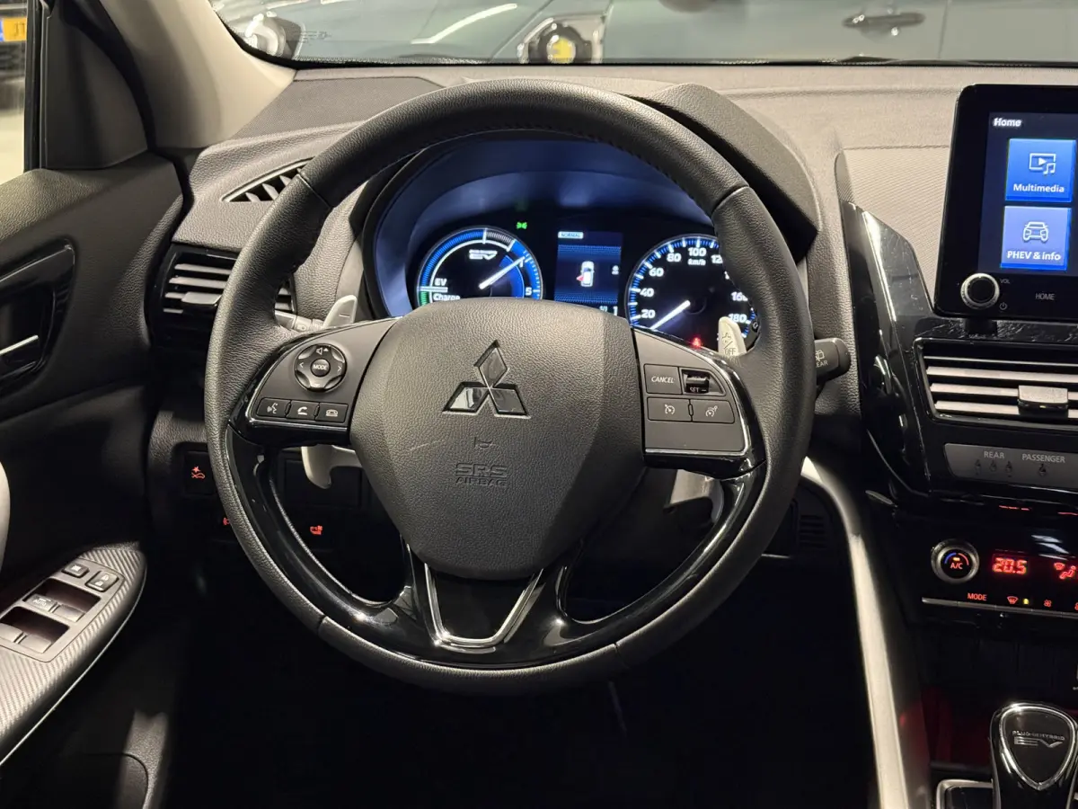 2.4 PHEV Camera/Apple/Android