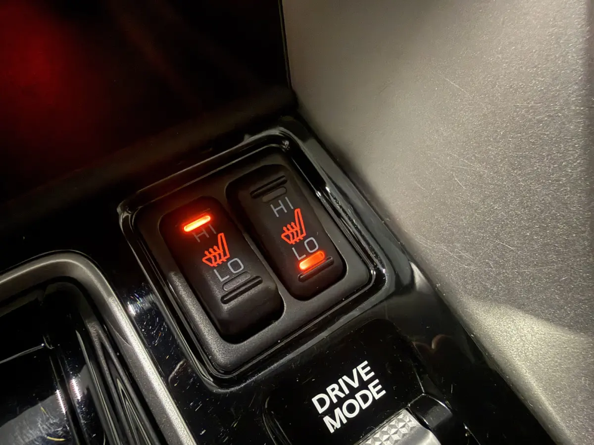 2.4 PHEV Camera/Apple/Android