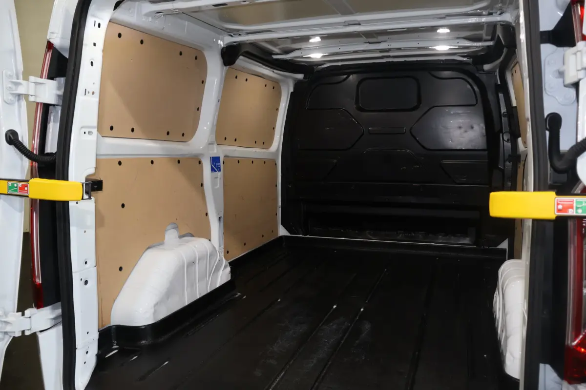2.0 TDCI 130pk L1 H1 Limited Automaat