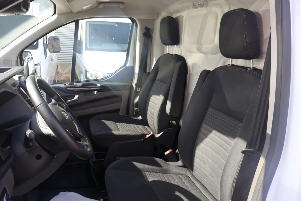 2.0 TDCI 130pk L1 H1 Limited Automaat