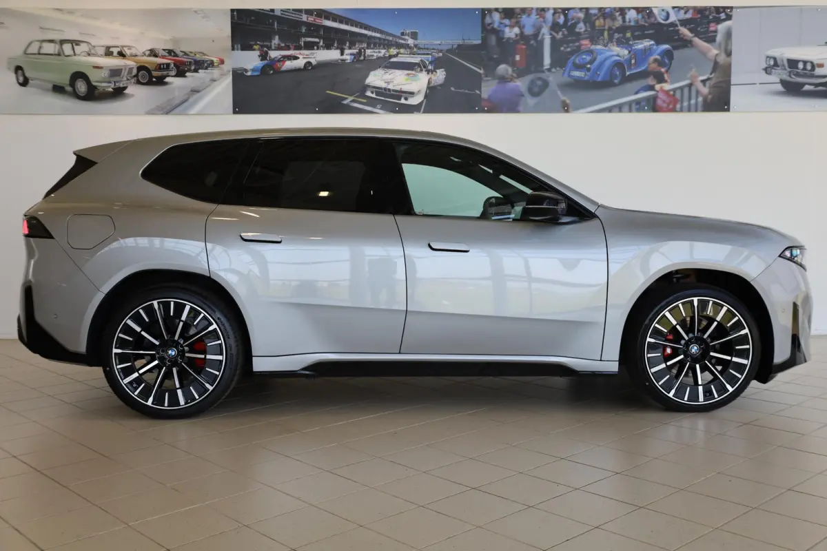 50 xDrive | M Sport Pro | Panoramadak | Head-Up Display | Trekhaak