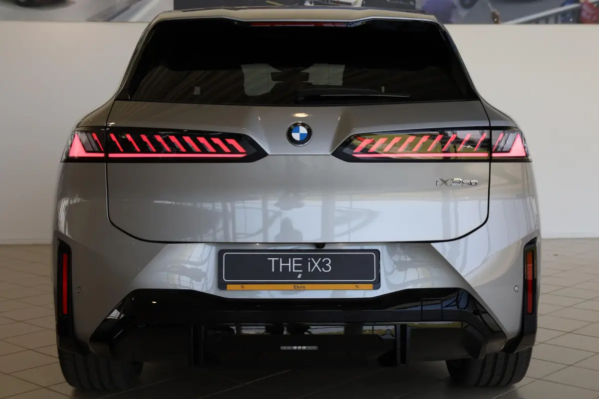 50 xDrive | M Sport Pro | Panoramadak | Head-Up Display | Trekhaak