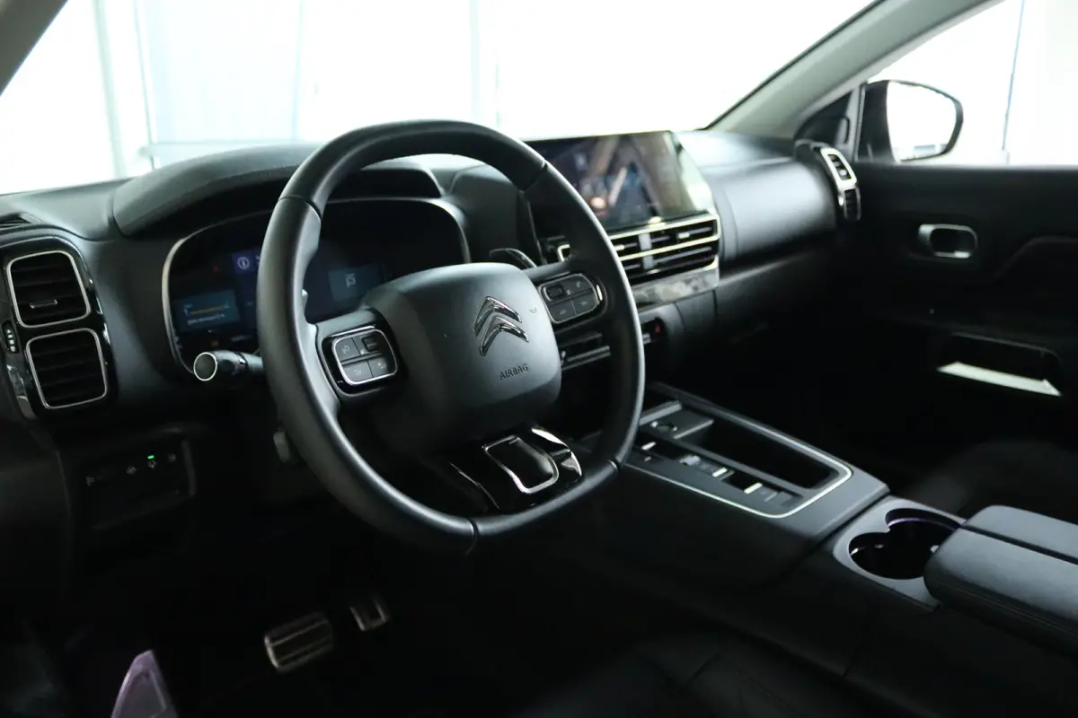 1.6 Plug-in Hybrid Shine | Adapt. Cruise | Stoelverwarming | Elektr. klep | Keyless | Navi | Camera | Carplay | Elekt. stoel |