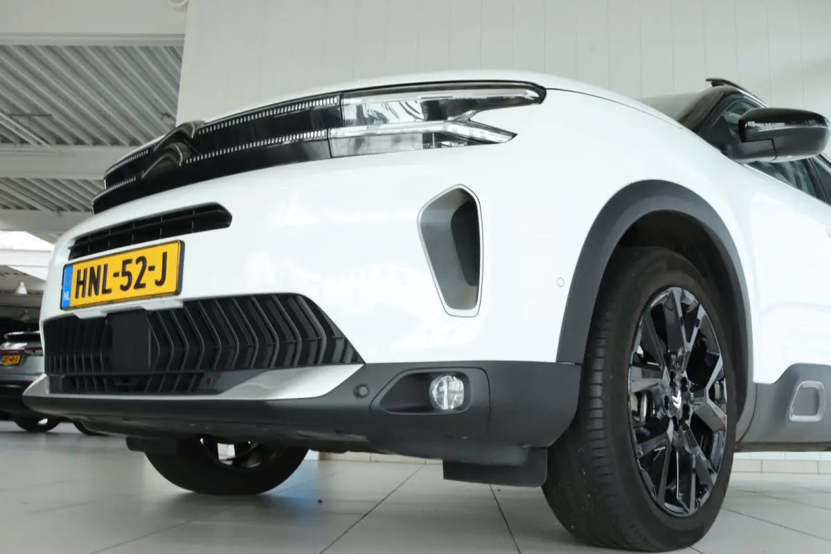 1.6 Plug-in Hybrid Shine | Adapt. Cruise | Stoelverwarming | Elektr. klep | Keyless | Navi | Camera | Carplay | Elekt. stoel |
