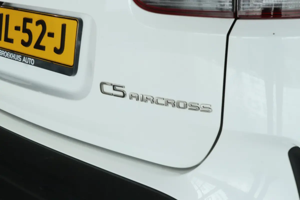 1.6 Plug-in Hybrid Shine | Adapt. Cruise | Stoelverwarming | Elektr. klep | Keyless | Navi | Camera | Carplay | Elekt. stoel |