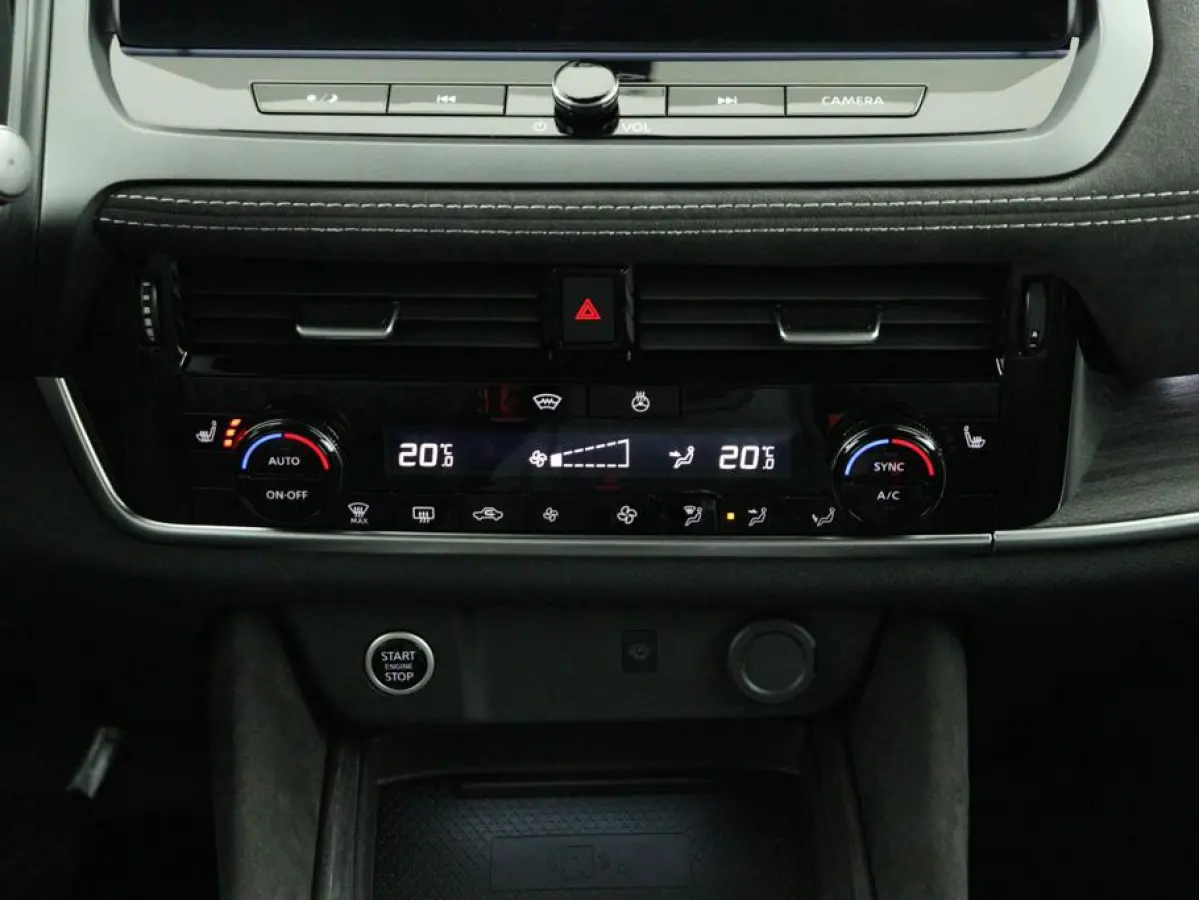 1.3 MHEV Xtronic Tekna Plus | Trekhaak | Panoramadak | Lederen Bekl. | BOSE Audio | Head-Up |
