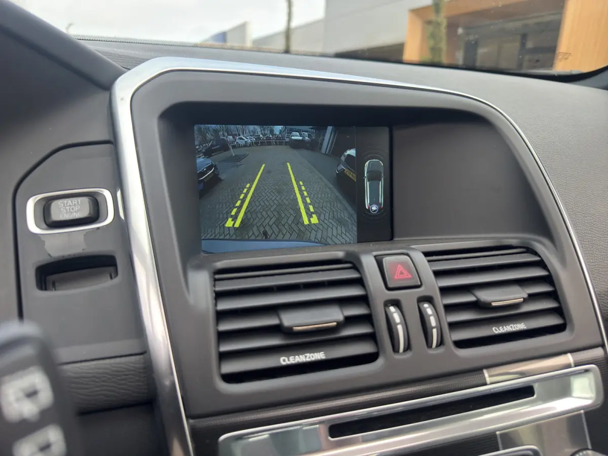 T5 R-Design | Dealer Onderhouden | Stoelverwarming | Standkachel  |  Panoramadak | Parkeersensoren V+A | Parkeercamera |
