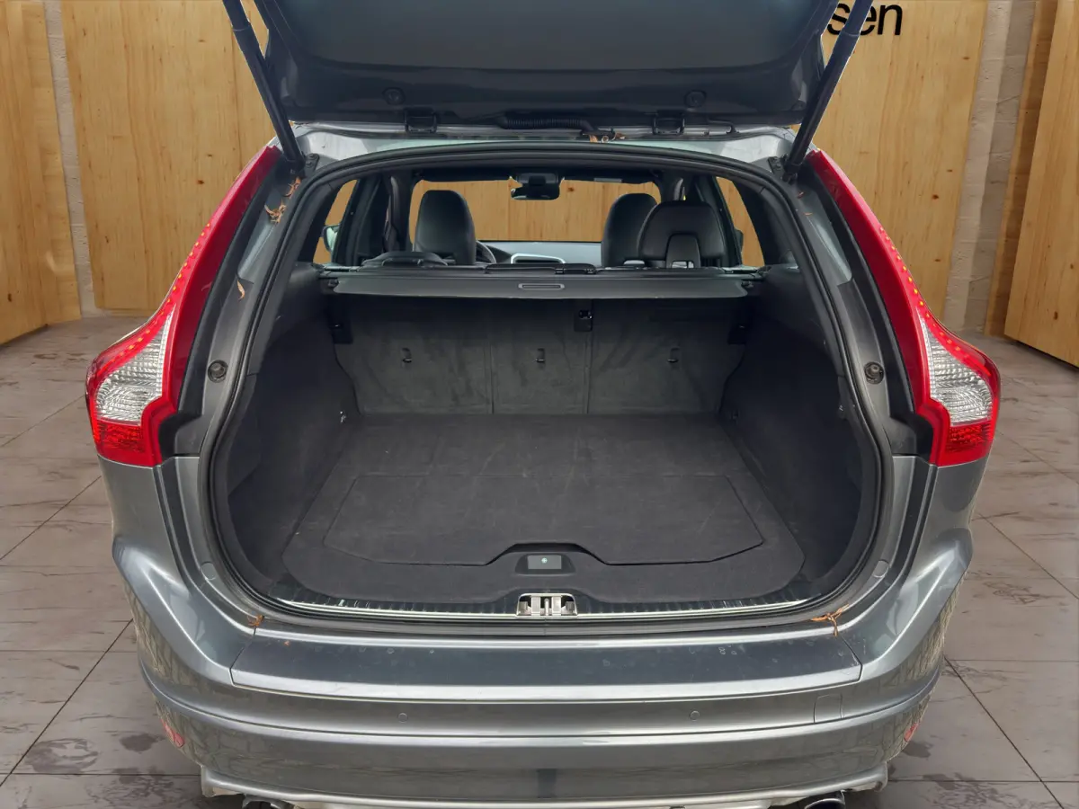 T5 R-Design | Dealer Onderhouden | Stoelverwarming | Standkachel  |  Panoramadak | Parkeersensoren V+A | Parkeercamera |