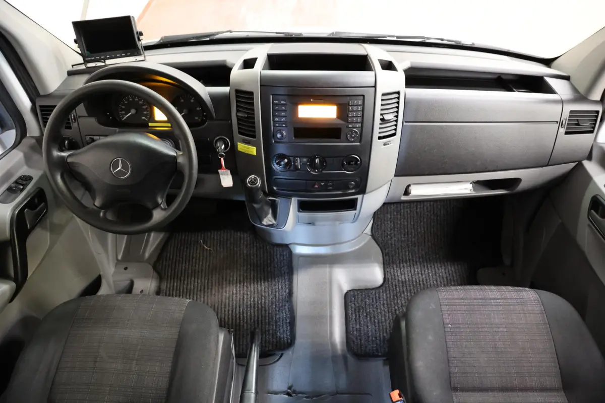311 2.2 CDI AUTOMAAT L3H2 POST NL EURO 6