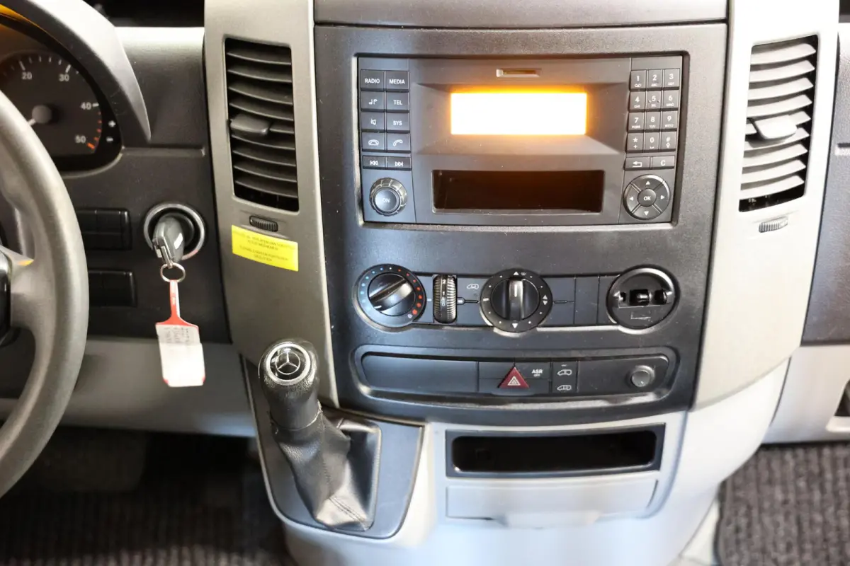 311 2.2 CDI AUTOMAAT L3H2 POST NL EURO 6