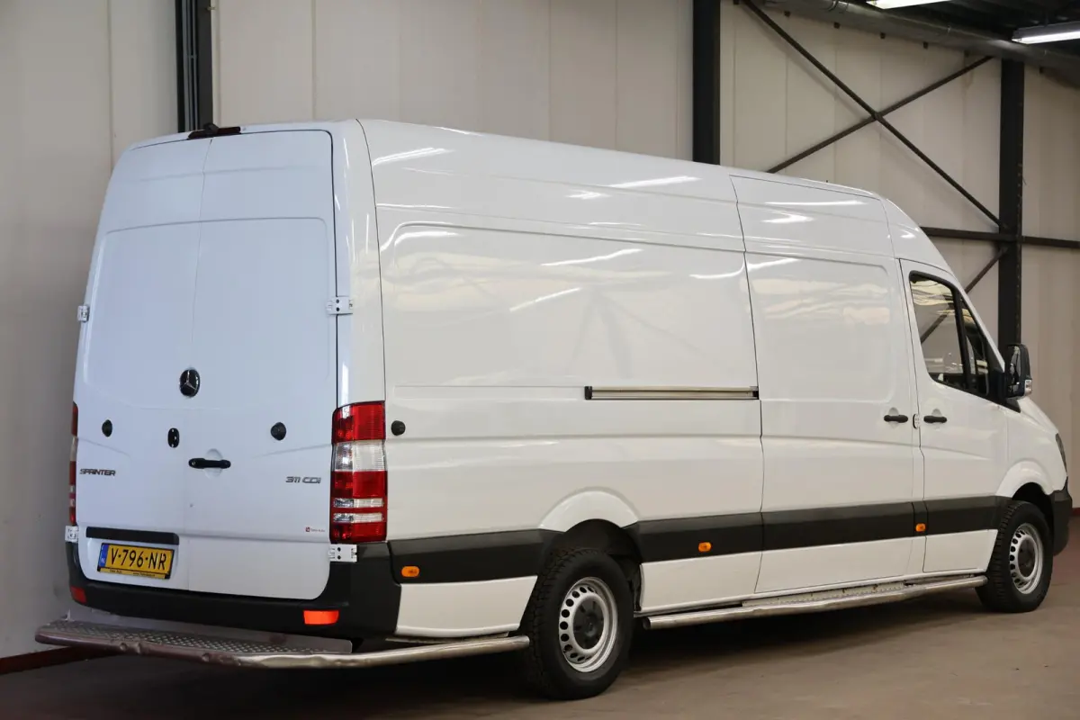 311 2.2 CDI AUTOMAAT L3H2 POST NL EURO 6