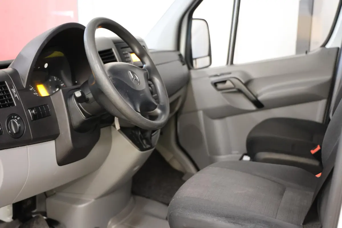 311 2.2 CDI AUTOMAAT L3H2 POST NL EURO 6