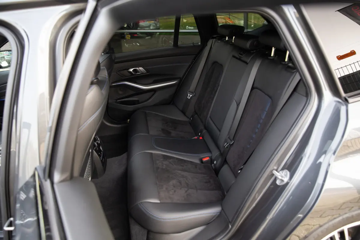 330i High Executive M-Sport , Panoramadak, Adap. cruise, Shadowline