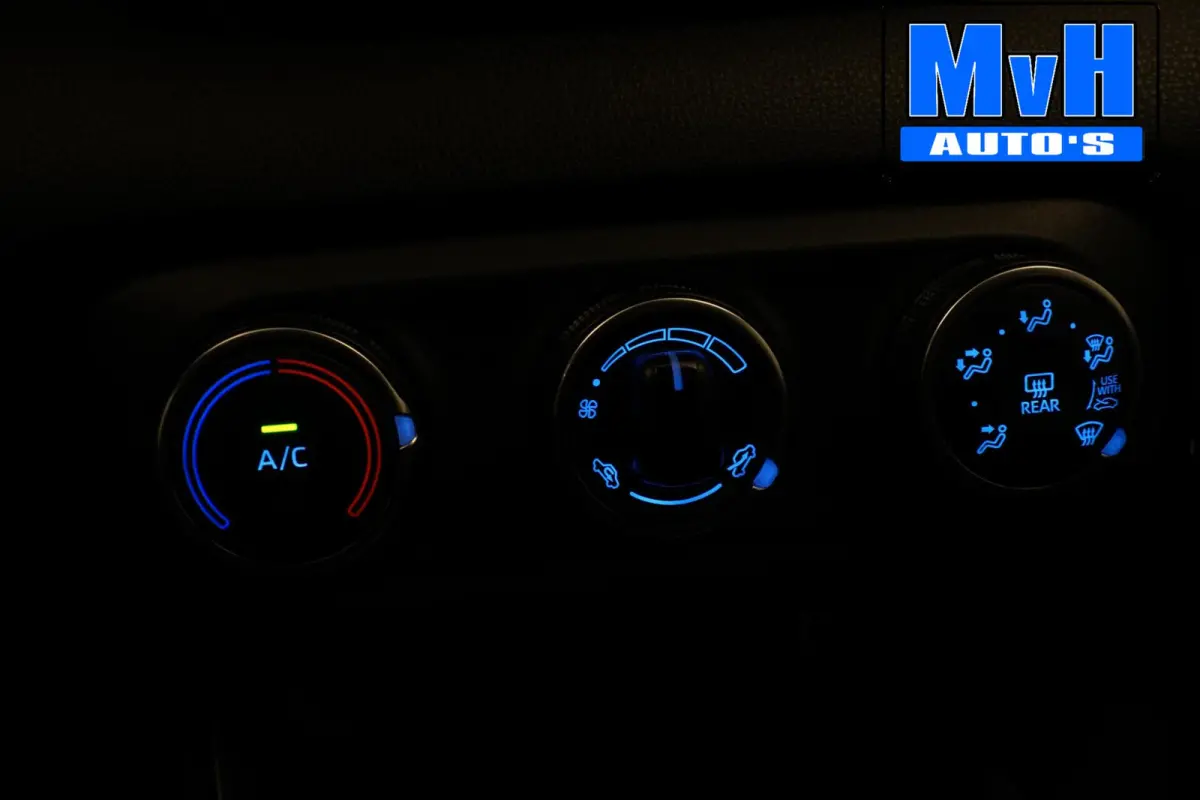 1.5 VVT-i Active|CAMERA|ADAP.CRUISE|CARPLAY|NAP