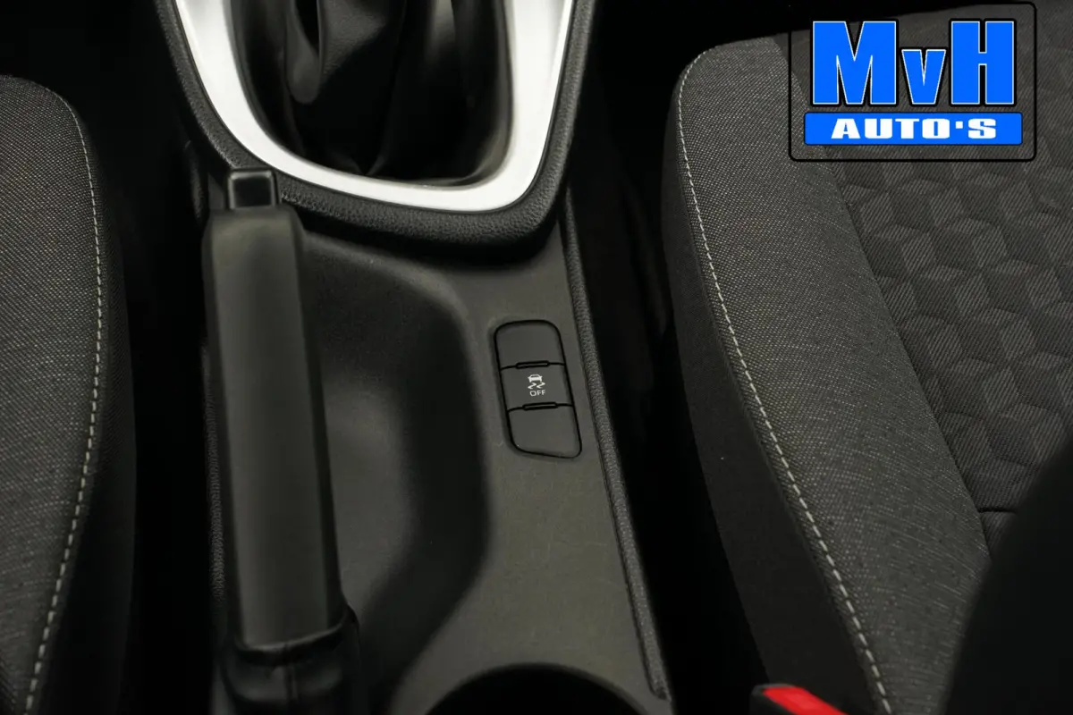 1.5 VVT-i Active|CAMERA|ADAP.CRUISE|CARPLAY|NAP