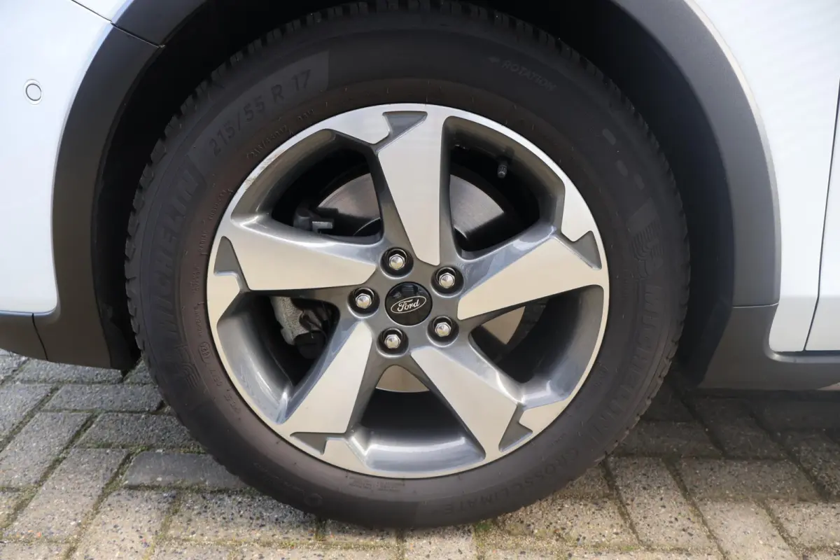 1.0 Active Business 1e Eigenaar | Volledig Onderh | NAP | BTW | Camera | Af Trekhaak | Winterpakket | Navi | Ad Cruise | Carplay | Bots | Full Led | Keyless | Start/Stop | Hill-Hold
