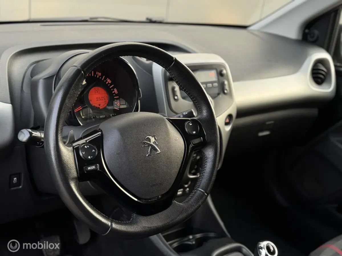 1.0 e-VTi Active, AUTOMAAT, NAP, A/C, Bluetooth