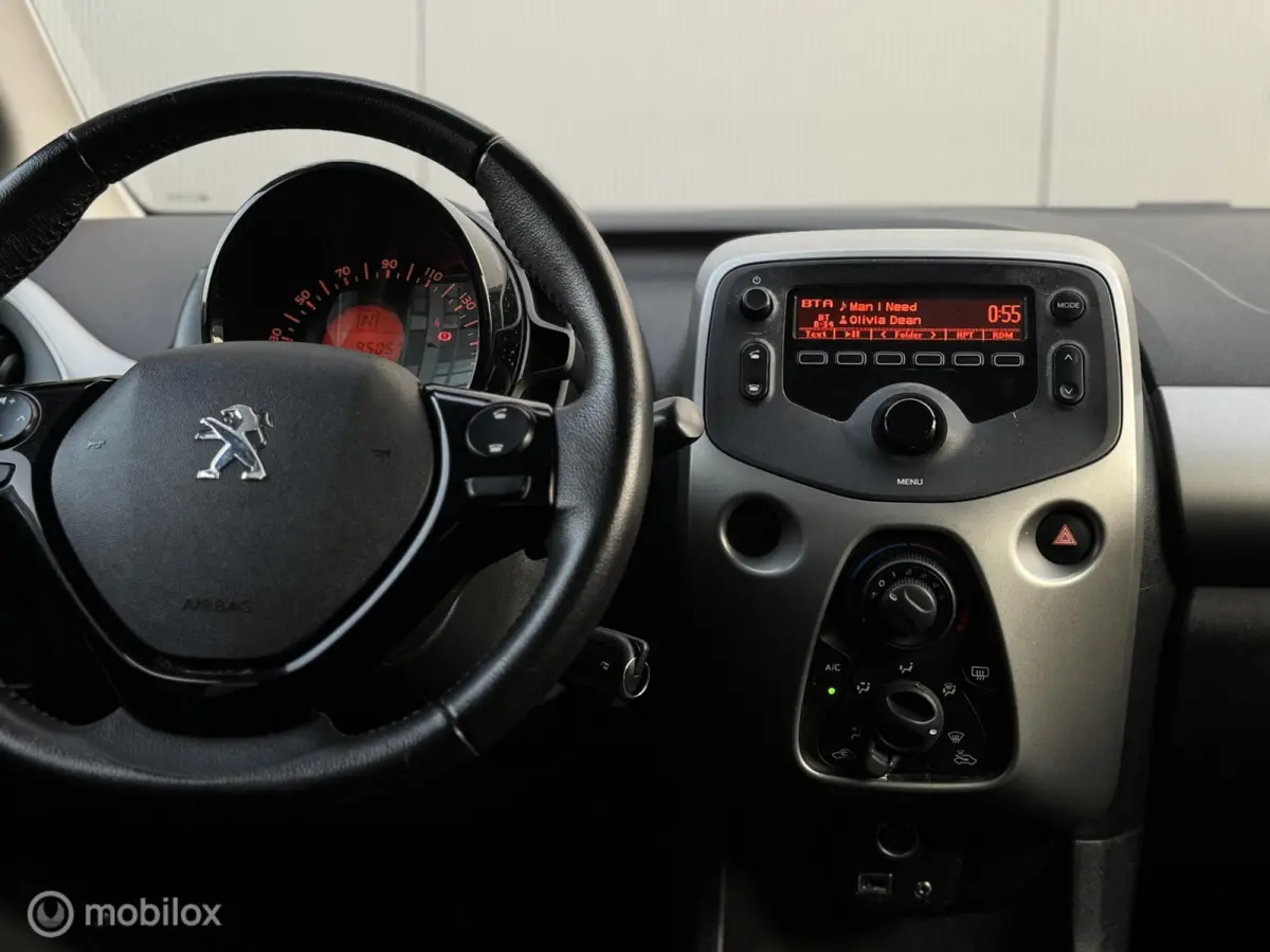1.0 e-VTi Active, AUTOMAAT, NAP, A/C, Bluetooth