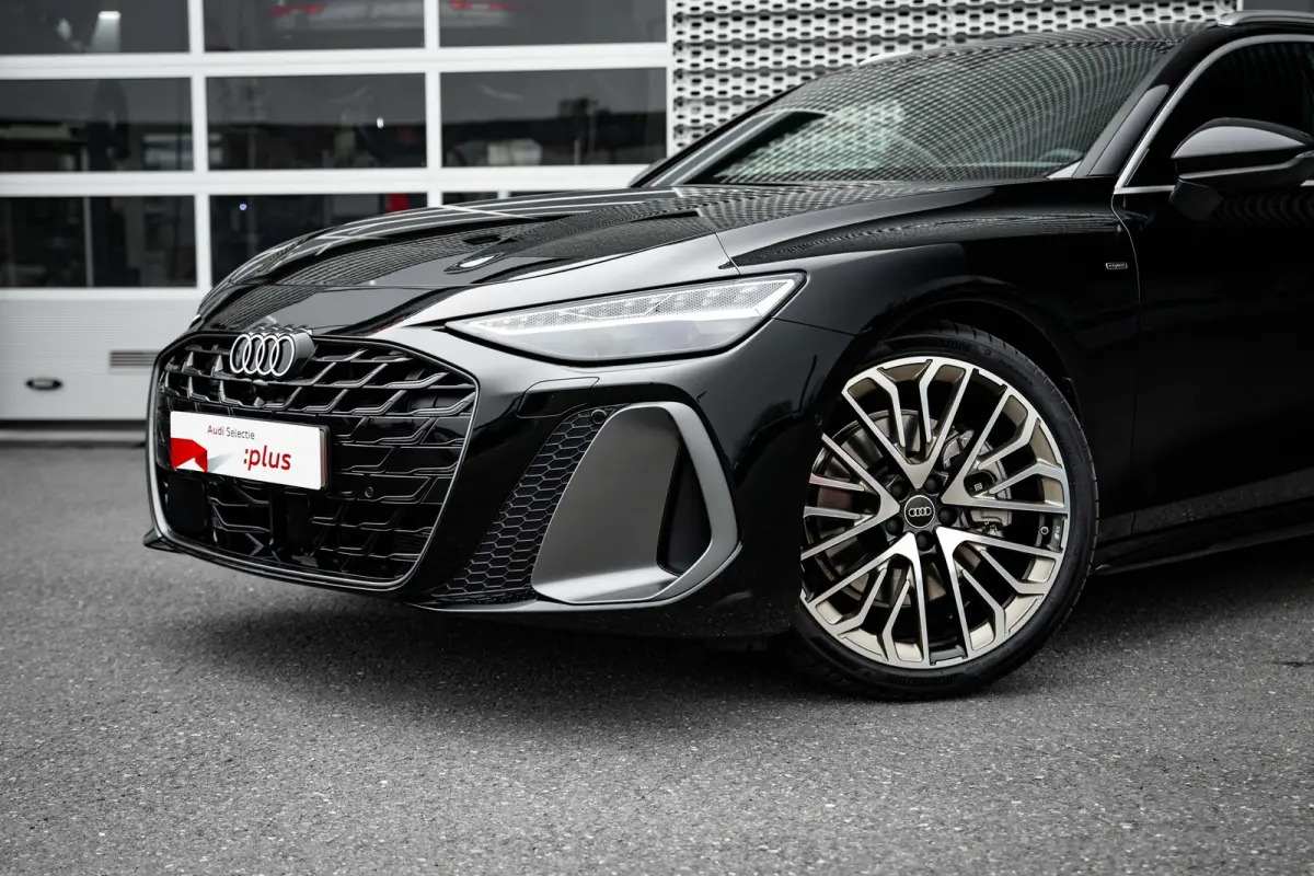 2.0 e-hybrid quattro S edition Competition | Panoramadak | Luchtvering | Bang & Olufsen | 360 Camera |
