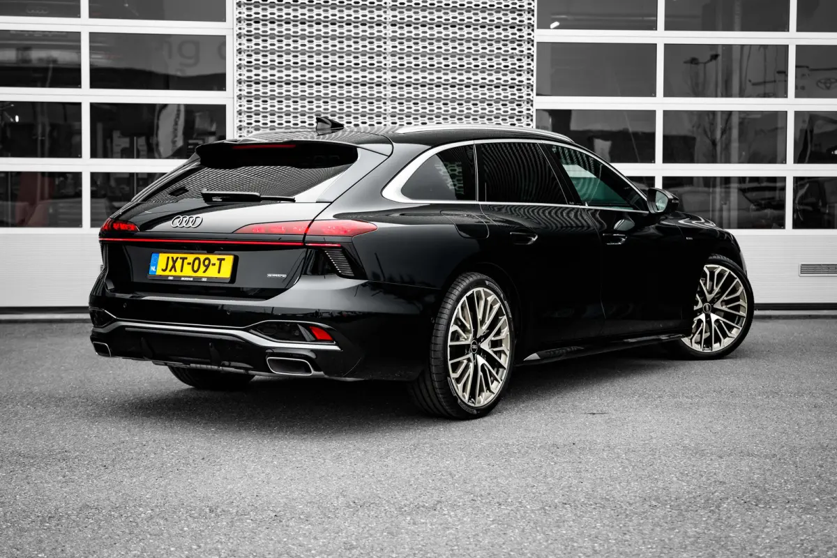 2.0 e-hybrid quattro S edition Competition | Panoramadak | Luchtvering | Bang & Olufsen | 360 Camera |