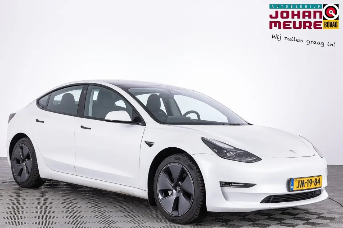 Long Range AWD 75 kWh *SOH 95%* LEDER | PANORAMADAK