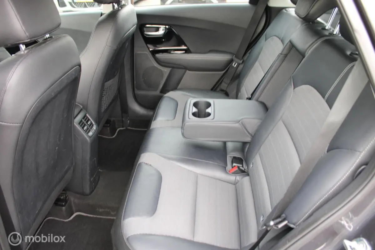 1.6 GDi Hybrid DynamicLine, Trekhaak, Navi, App connect, Cruise, Clima, Pdc voor + achter + camera,