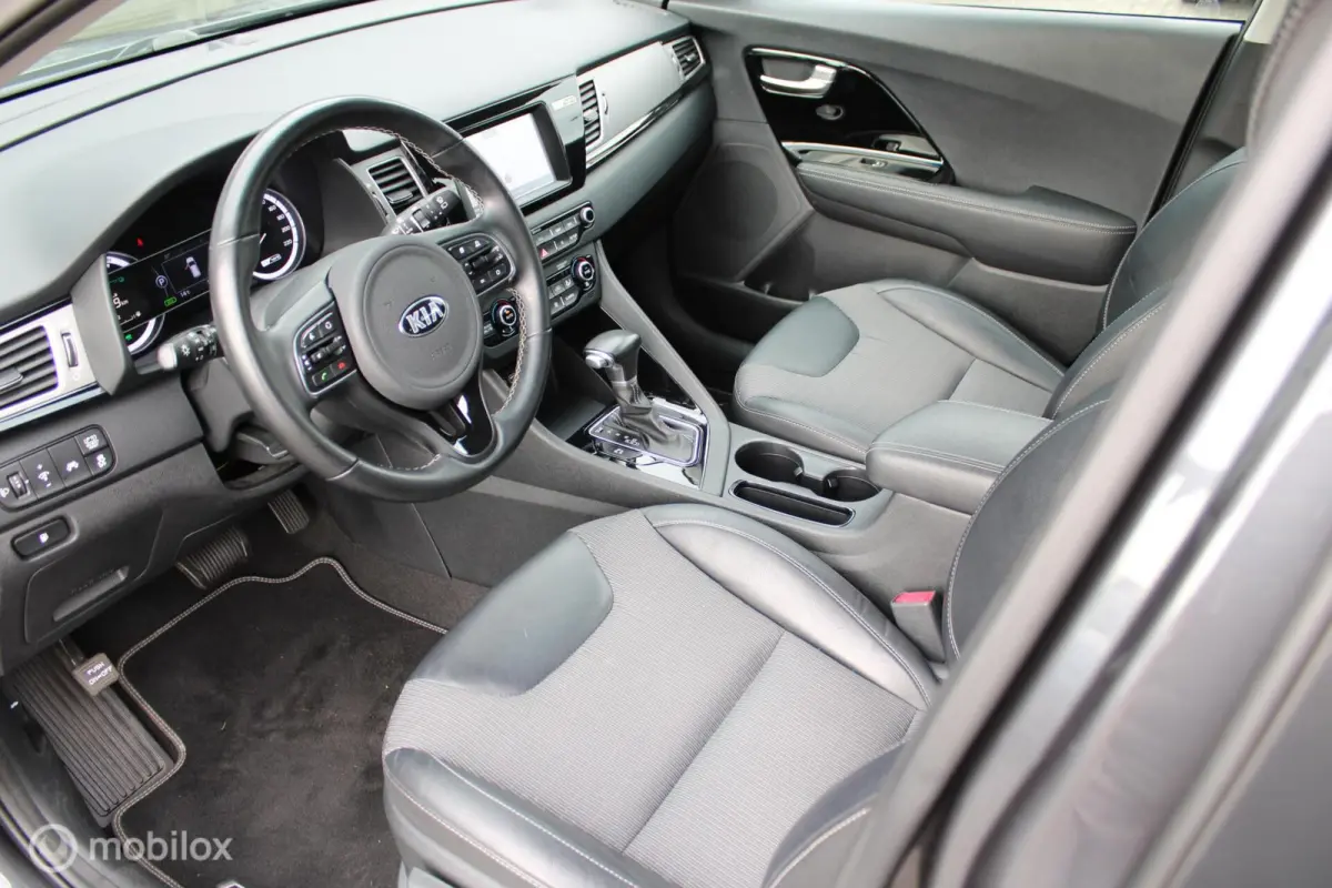 1.6 GDi Hybrid DynamicLine, Trekhaak, Navi, App connect, Cruise, Clima, Pdc voor + achter + camera,