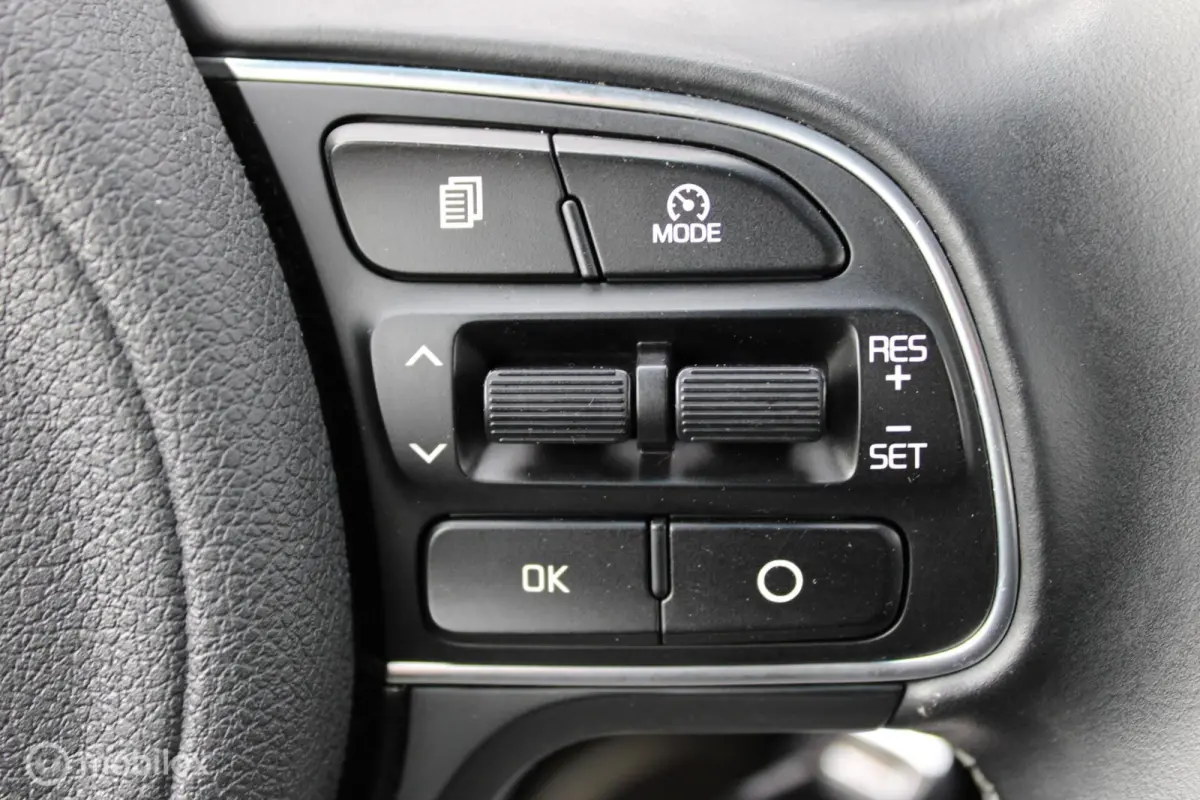 1.6 GDi Hybrid DynamicLine, Trekhaak, Navi, App connect, Cruise, Clima, Pdc voor + achter + camera,