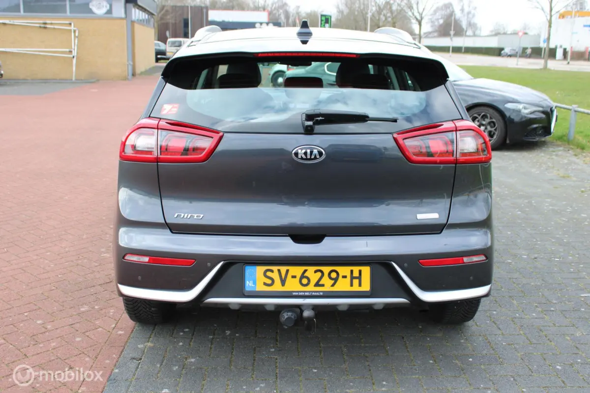 1.6 GDi Hybrid DynamicLine, Trekhaak, Navi, App connect, Cruise, Clima, Pdc voor + achter + camera,
