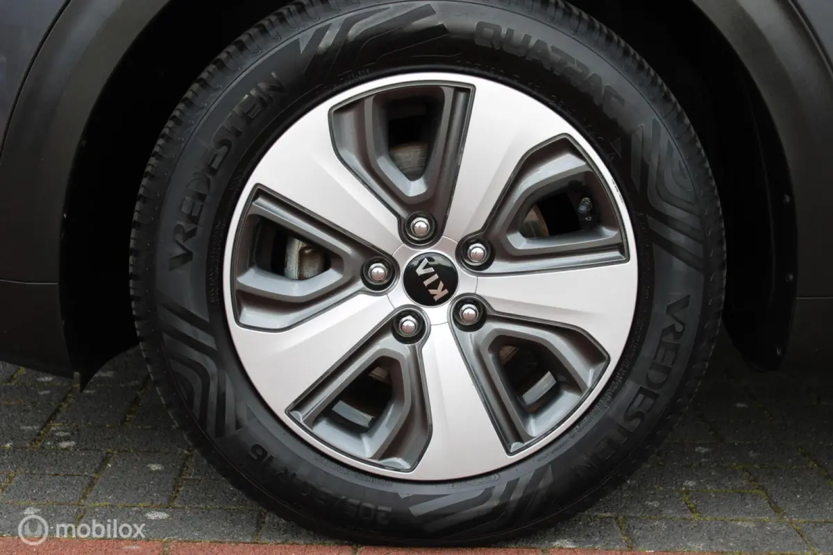1.6 GDi Hybrid DynamicLine, Trekhaak, Navi, App connect, Cruise, Clima, Pdc voor + achter + camera,