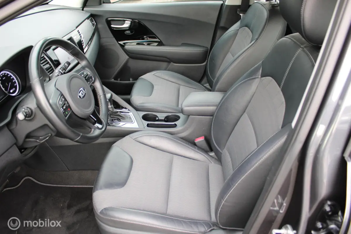 1.6 GDi Hybrid DynamicLine, Trekhaak, Navi, App connect, Cruise, Clima, Pdc voor + achter + camera,
