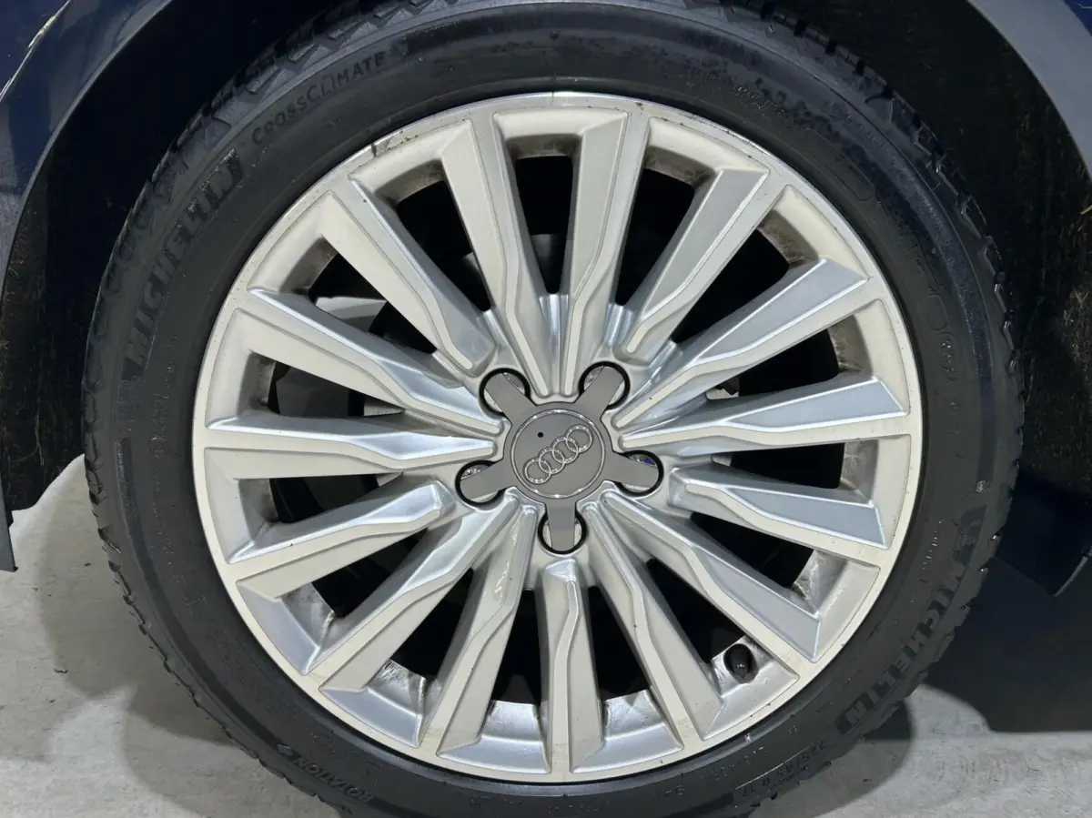 1.0 TFSI AUTOMAAT Sport Lease Edition XENON + LED I NAVI + CLIMA I ORG.NL + NAP