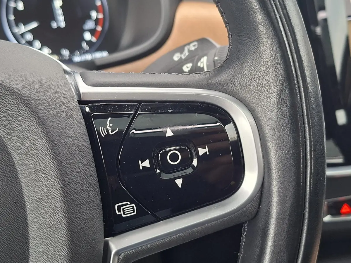 2.0 T4 Inscription Plus | NL auto | Pano | Trekhaak | Adaptive Cruise | Polestar