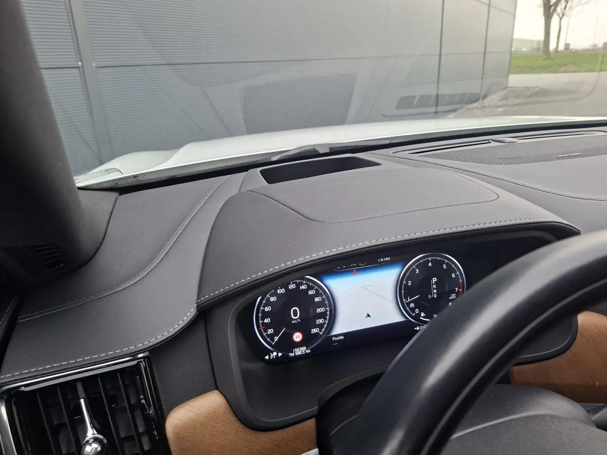 2.0 T4 Inscription Plus | NL auto | Pano | Trekhaak | Adaptive Cruise | Polestar