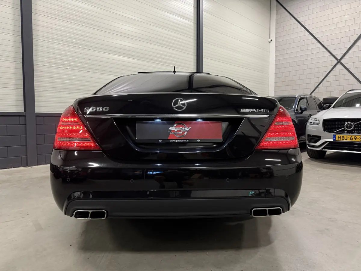 600 V12 Lang AMG Facelift UNIEKE AUTO/TOPCONDITIE/VOLLEDIG MERCEDES DEALER HISTORIE/PANO-SCHUIFDAK/NACHTZICHT/MASSAGE+VENTILATIE/DISTRONIC/LANE-ASSIST/CAMERA/HARMAN&KARDON/20"AMG/YOUNGTIMER/
