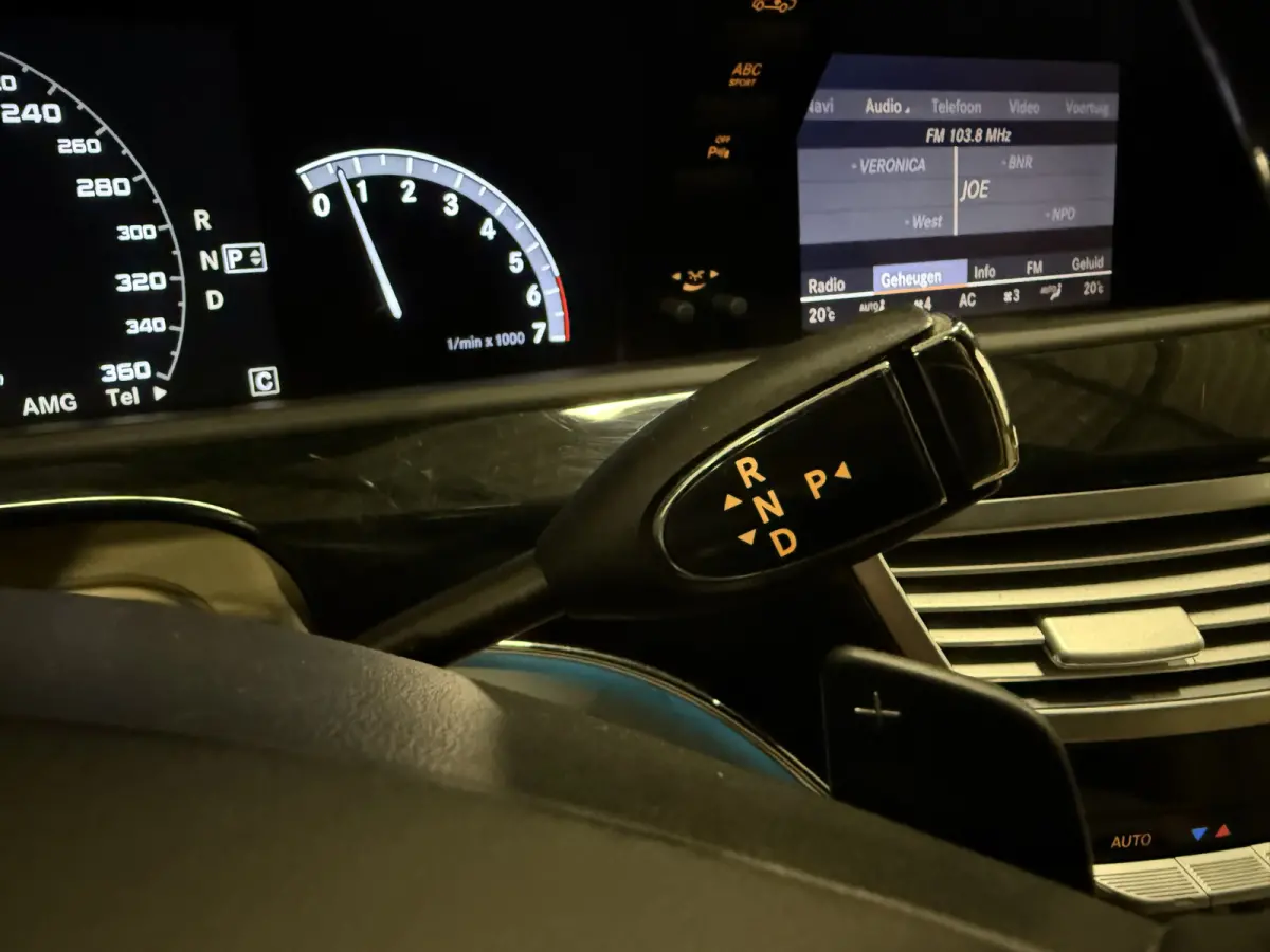 600 V12 Lang AMG Facelift UNIEKE AUTO/TOPCONDITIE/VOLLEDIG MERCEDES DEALER HISTORIE/PANO-SCHUIFDAK/NACHTZICHT/MASSAGE+VENTILATIE/DISTRONIC/LANE-ASSIST/CAMERA/HARMAN&KARDON/20"AMG/YOUNGTIMER/