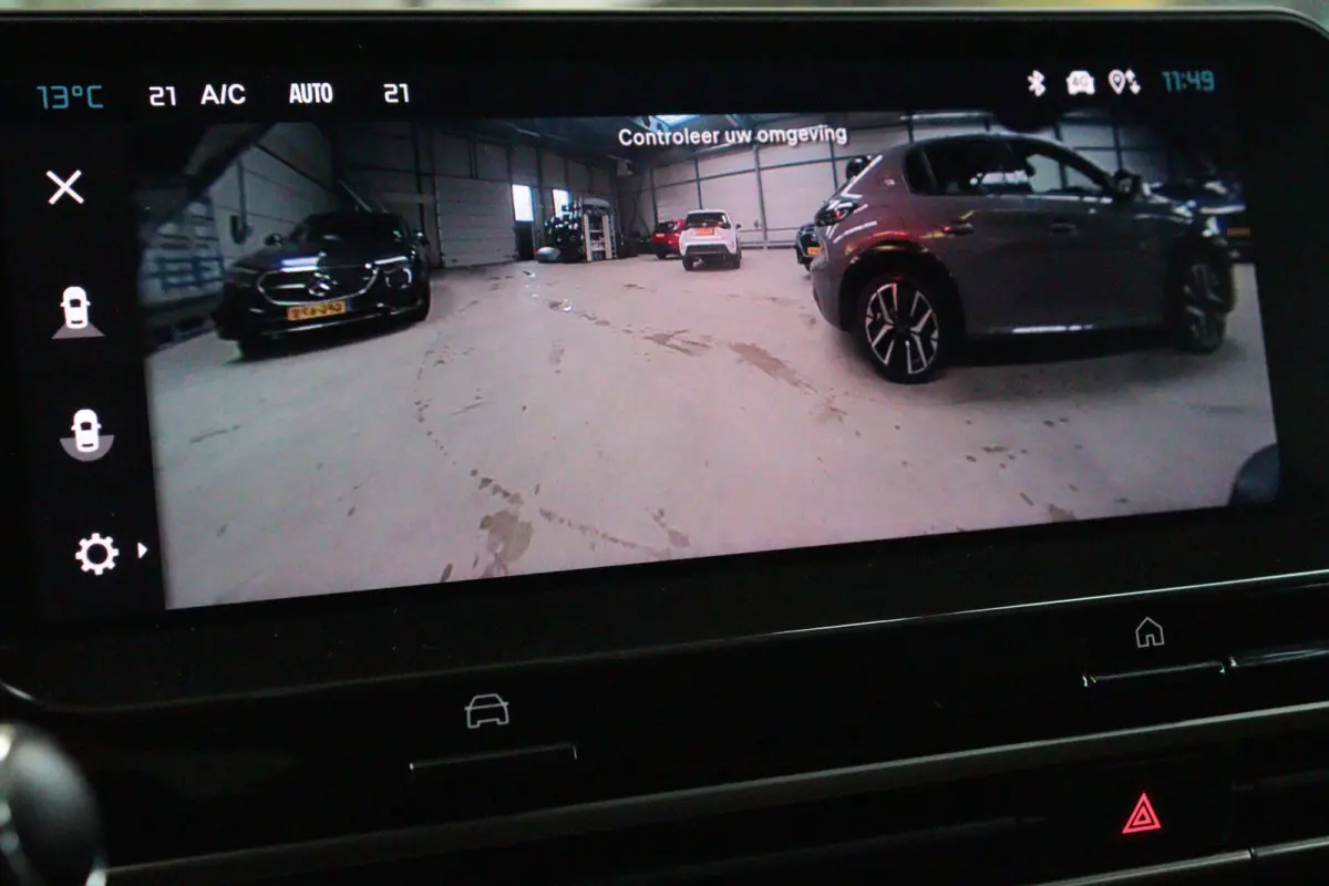 1.6 Plug-in Hybrid 225 Feel | NAVI / APPCONNECT | CAMERA + PDC | ADAP CRUISE | STOELVERW | LMV19" | .