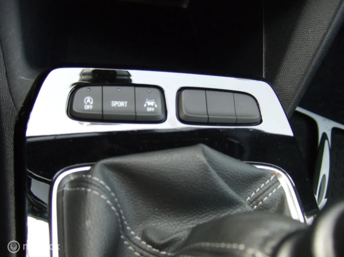 1.2 Turbo BUSINESS LEVEL3