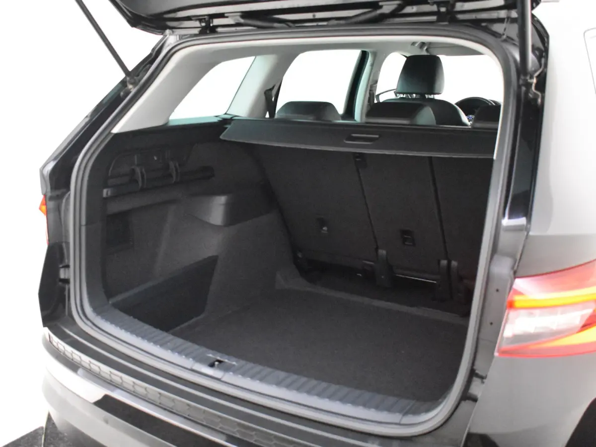 1.5 TSI Business Edition 150pk DSG/AUTO | Camera | Elektr. Trekhaak | Apple Car Play / Android l Cruise control | Navigatie | Getint glas achter | 18" LMV