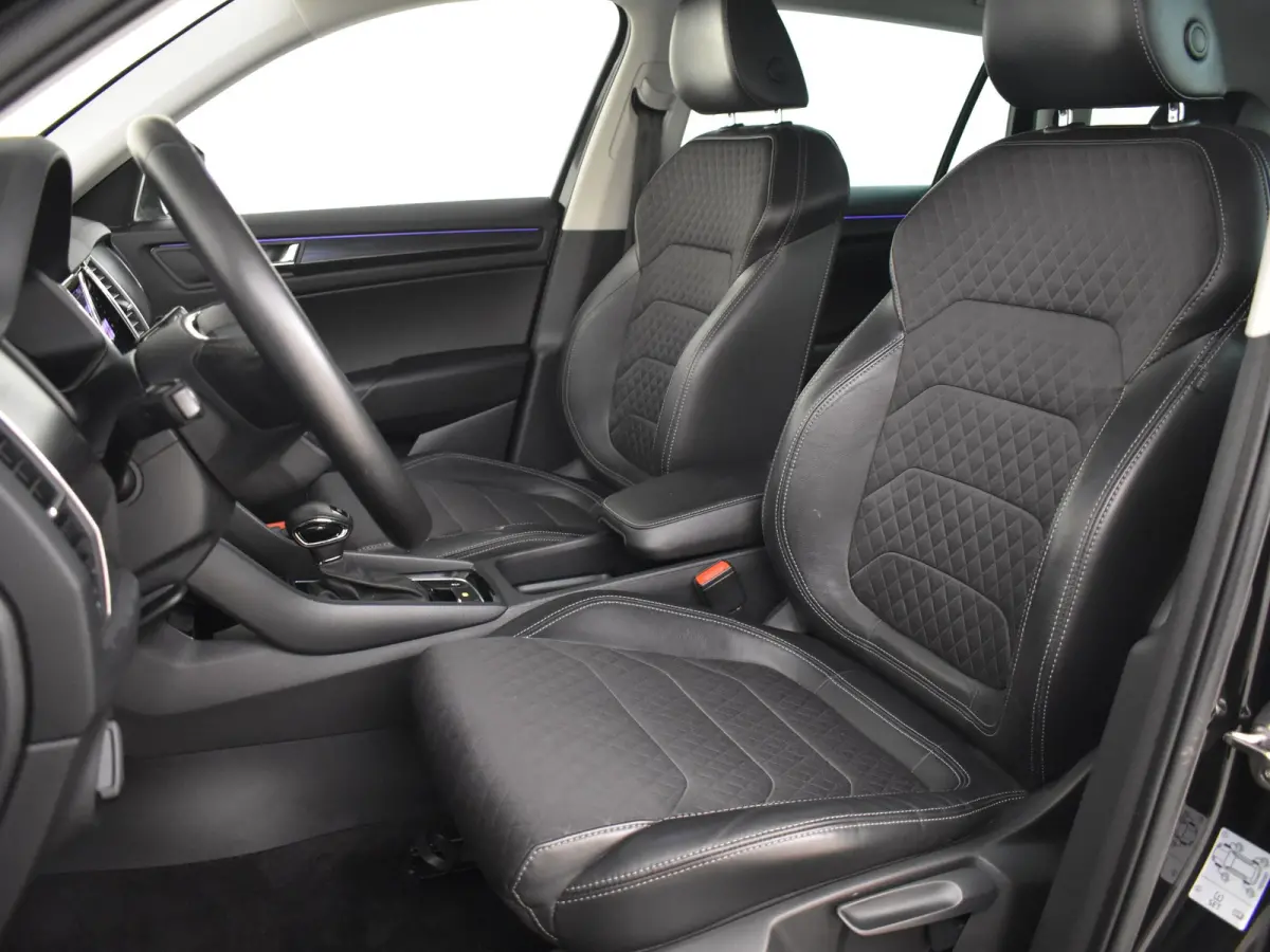 1.5 TSI Business Edition 150pk DSG/AUTO | Camera | Elektr. Trekhaak | Apple Car Play / Android l Cruise control | Navigatie | Getint glas achter | 18" LMV