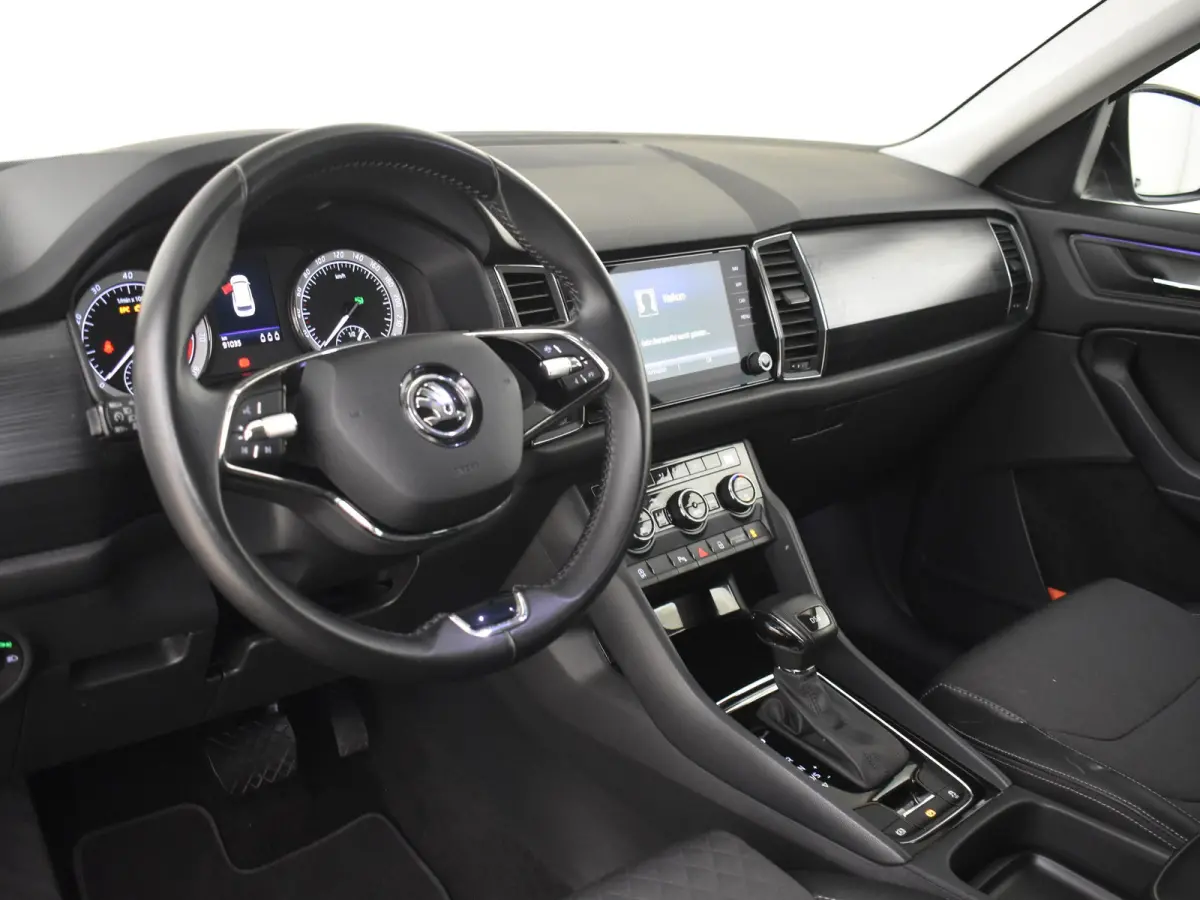 1.5 TSI Business Edition 150pk DSG/AUTO | Camera | Elektr. Trekhaak | Apple Car Play / Android l Cruise control | Navigatie | Getint glas achter | 18" LMV