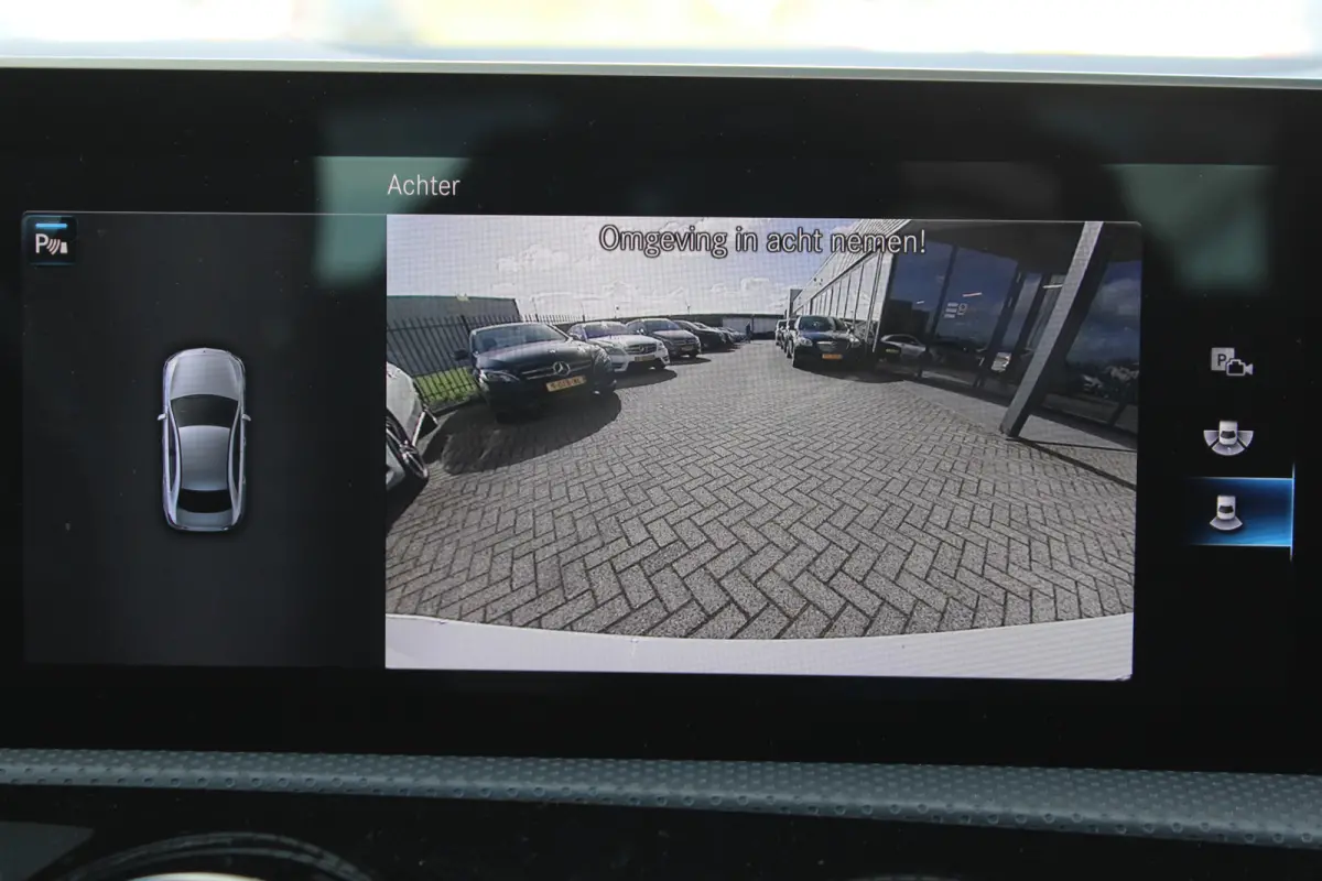 180 AUT7 AMG LINE WIDESCREEN NAVI CAMERA CARPLAY NL AUTO