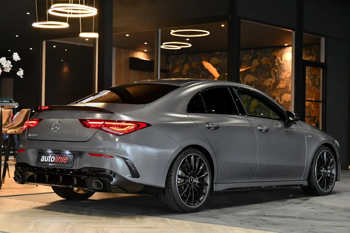 AMG 35 4MATIC Aero. Schaal, Perf Stuur, Burm, Keyless, Camera, CarPlay, Sfeer!